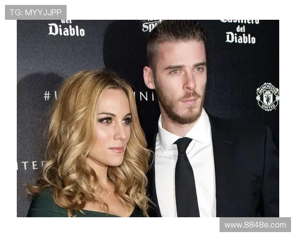 世界足球明星的美丽妻子们揭示了爱情与魅力的完美结合 世界足球明星的美丽妻子们揭示了爱情与魅力的完美结合