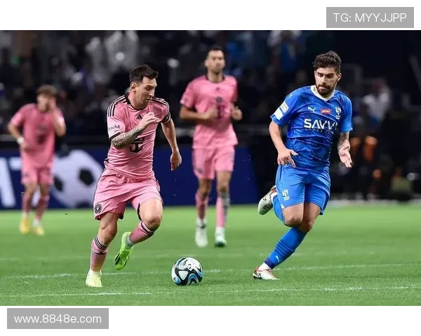 欧洲足球明星伊万的传奇旅程与辉煌成就解析 欧洲足球明星伊万的传奇旅程与辉煌成就解析